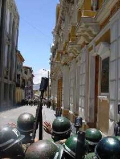 BoliviaPress Febrero 2003: El país después de la Guerra Social contra el Impuestazo