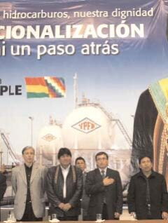 BoliviaPress Especial 7 de mayo 2006: En el marco de la Ley 3058 se “nacionalizan” los hidrocarburos en Bolivia