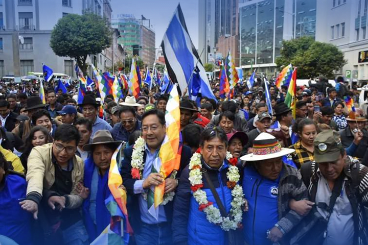 El candidato del MAS, Luis Arce, lidera las encuestas para la presidencia de Bolivia. Foto: MAS.