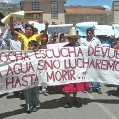 CAJAMARCA: 17 HERIDOS EN PROTESTAS CONTRA CONGA