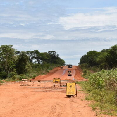 Pequeñas obras compensan el impacto ambiental de una carretera en la Chiquitania